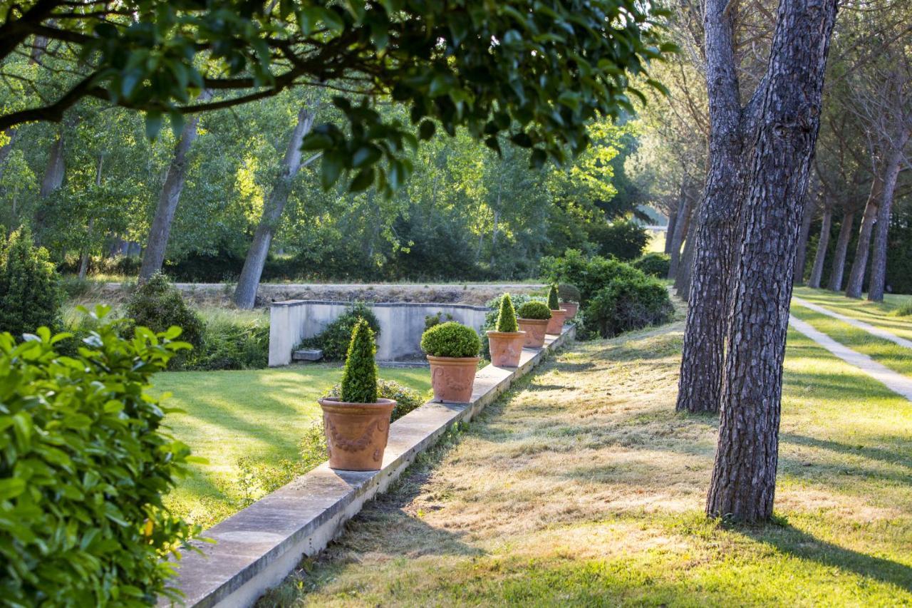 Chateau Talaud Loriol-du-Comtat ภายนอก รูปภาพ